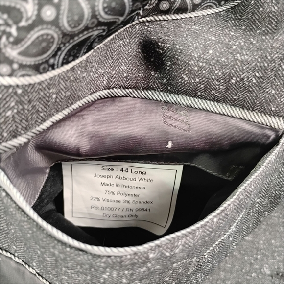 Joseph Abboud Gray Suit, Jacket 44L, Pants 40Wx30 - Picture 14 of 16